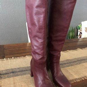 Tory Burch burgundy block heel boots. Sz 6